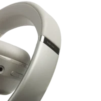 JBL Tour One M2 Champagne 11