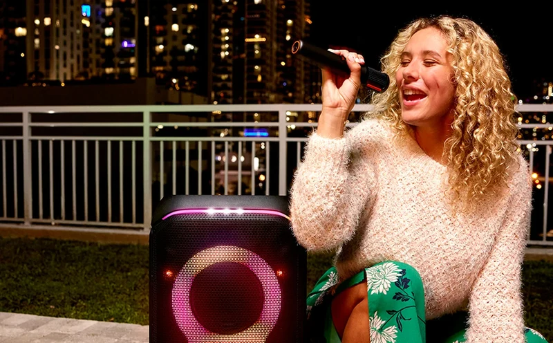 Sistem Karaoke JBL: PartyBox Ultimate + Microfoane fără fir PartyBox Wireless Mic + Husă de protecție 4
