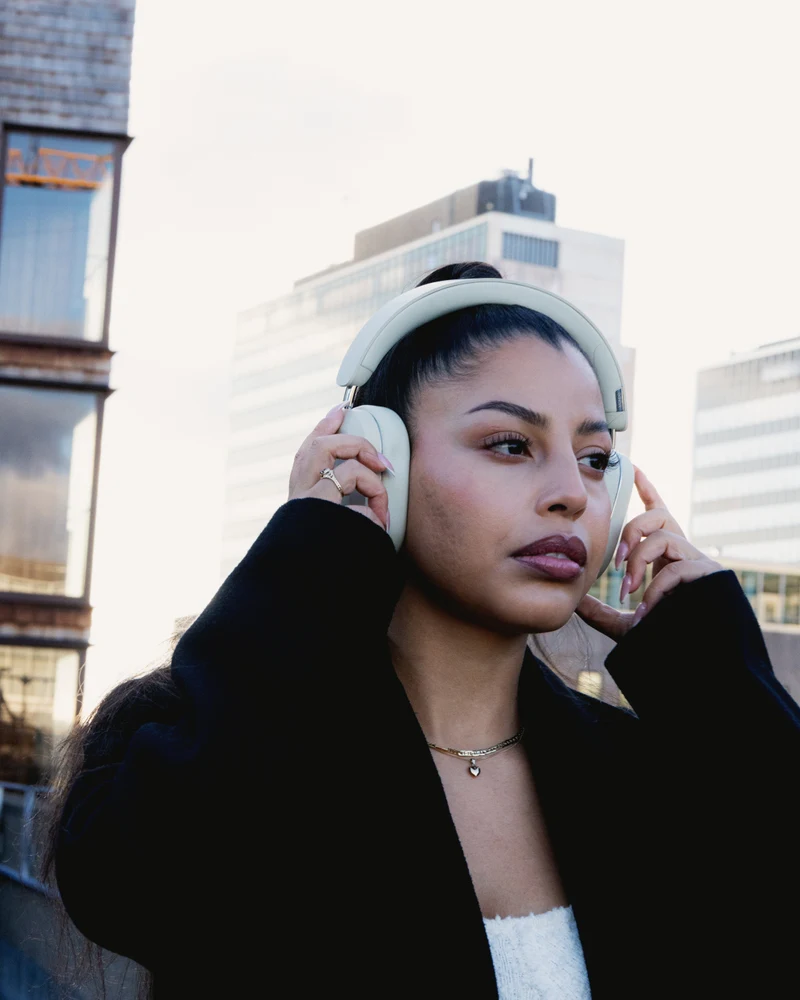 MONDO Over-Ear Greige 2