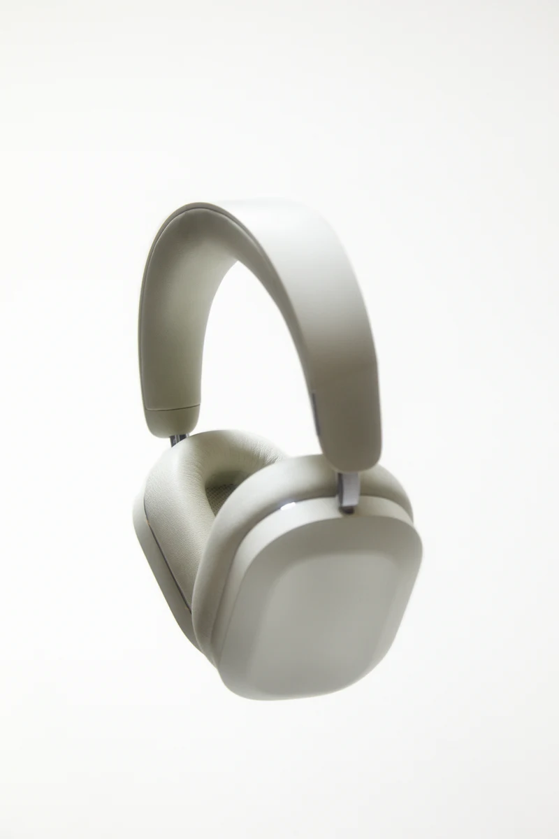 MONDO Over-Ear Greige 8