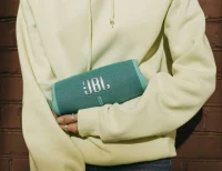 JBL Charge 5 Teal 7