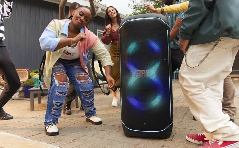 JBL PartyBox ULTIMATE (от сети) 4