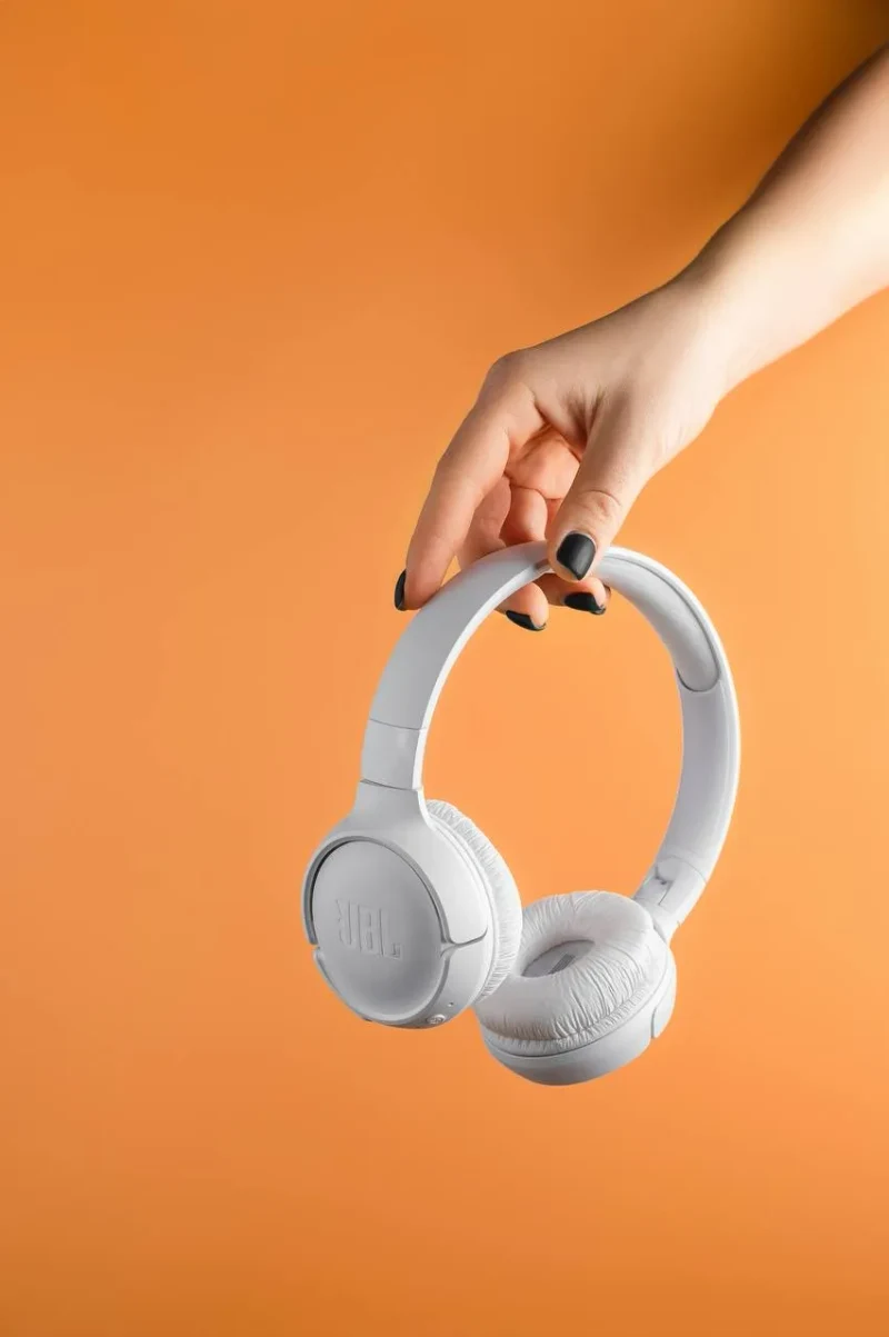 JBL Tune 520 BT White 13