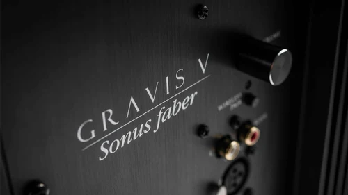 GRAVIS V