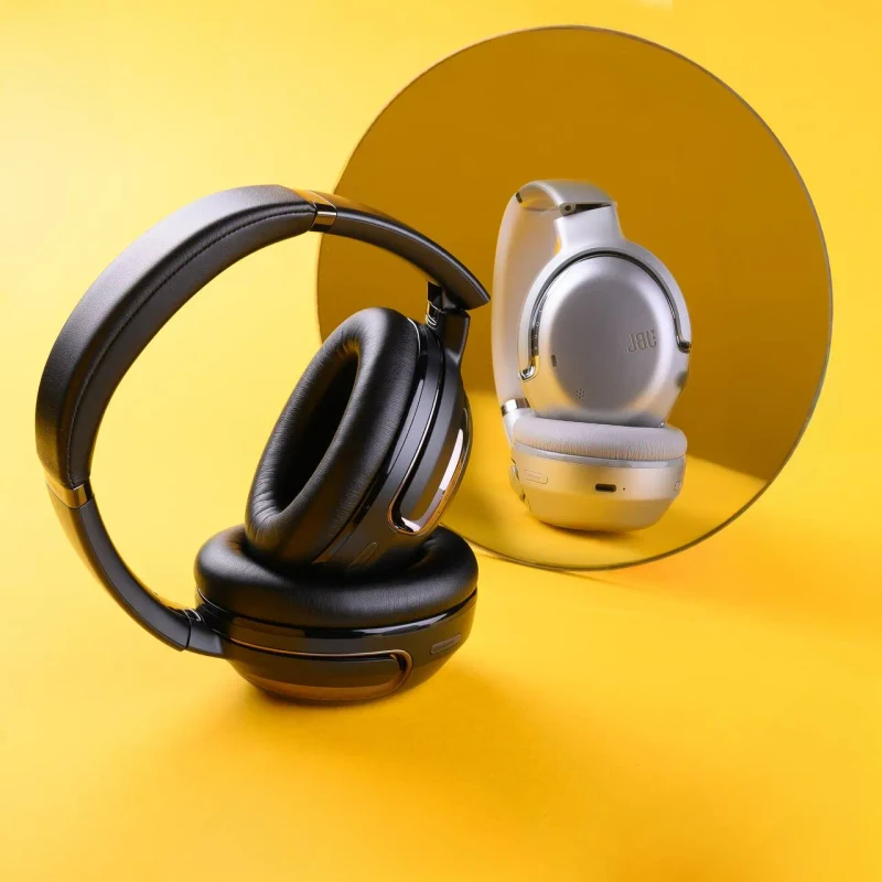 JBL Tour One M2 Champagne 14